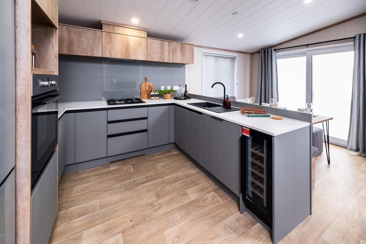 Victory Liberte Lodge