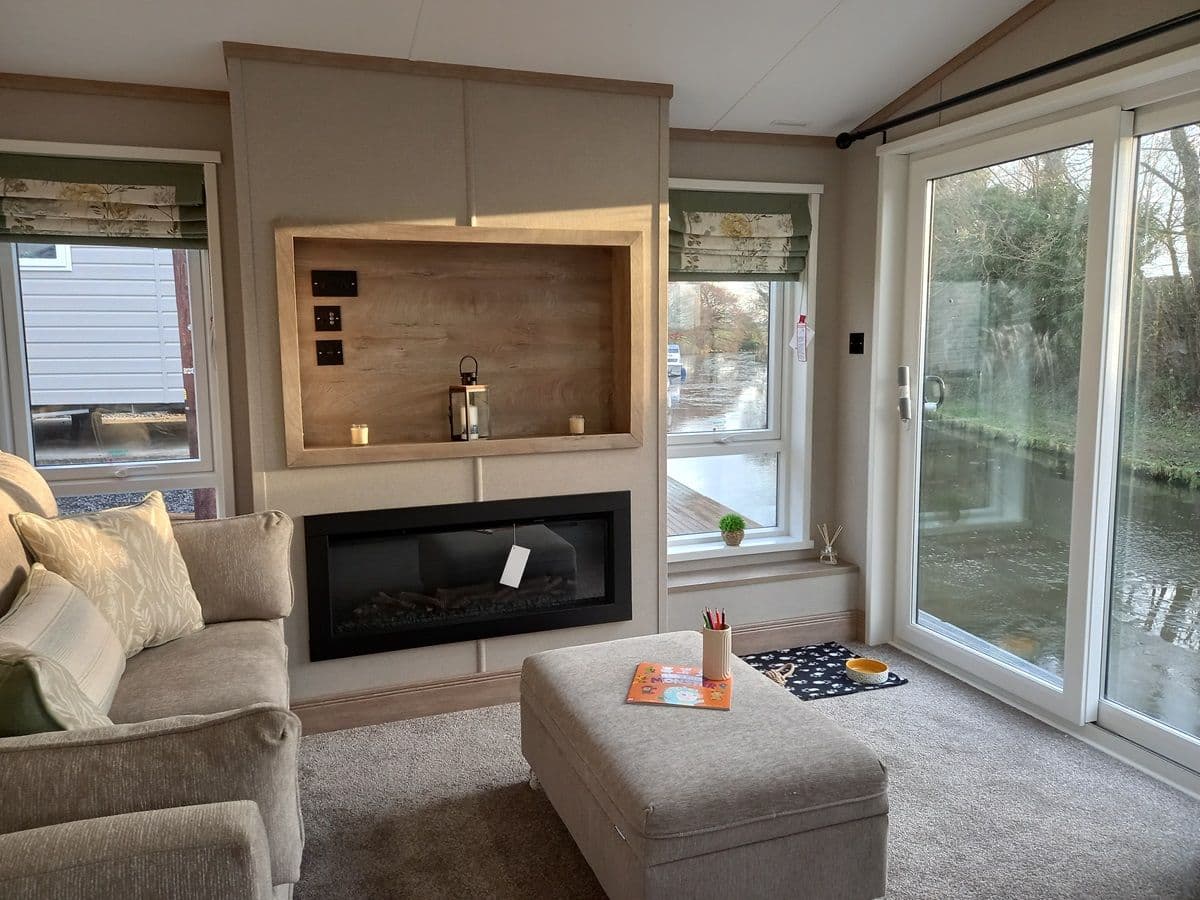 Two Bedroom ABI Beaumont Lodge 43x 15